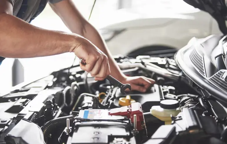 Emergency Repairing of Tyre in Delhi