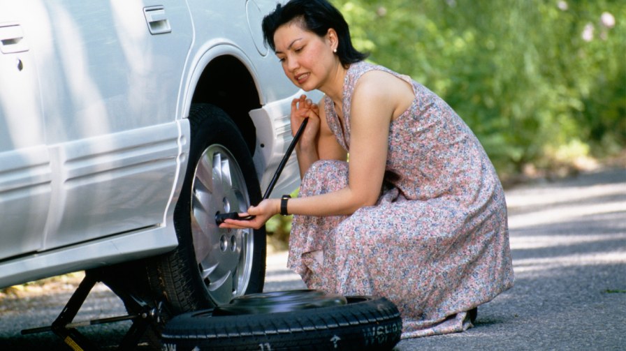 Flat Tire Change Service